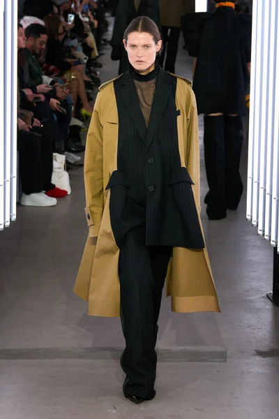 Look 38